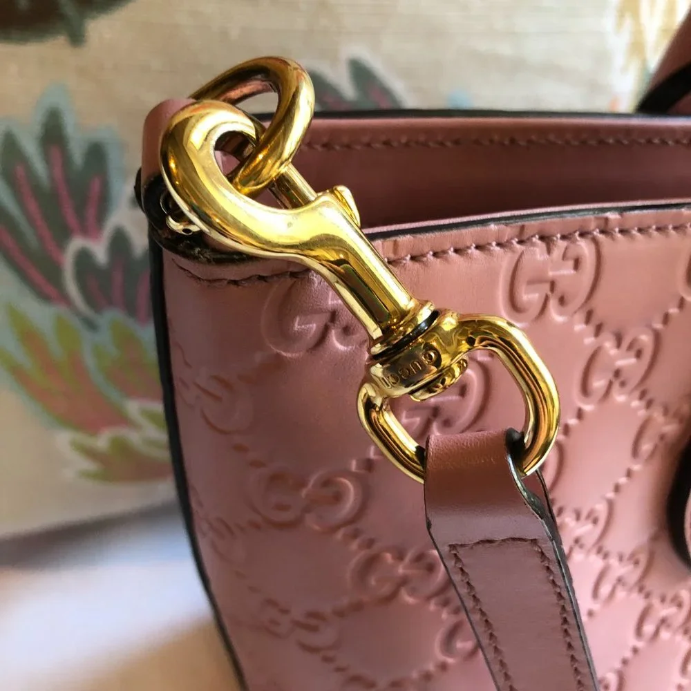 💗 GUCCI Guccissima Small Zippered Bucket Tote Satchel in Rose